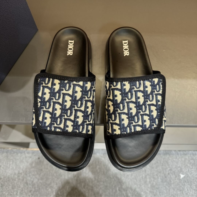 ch**an D*or slippers